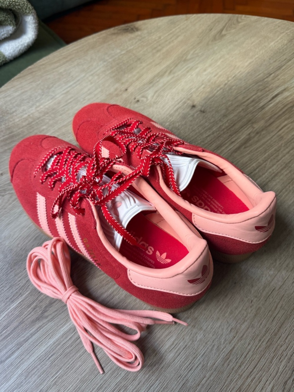NEVER USED - Adidas Women’s Suede Sneakers in Red & Pink - Picture 3 of 6